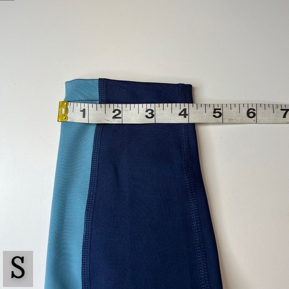 NIKE Blue & Yellow Colorblock Leggings, Mid Rise, Multiple Sizes, NWT!! - Picture 11 of 11